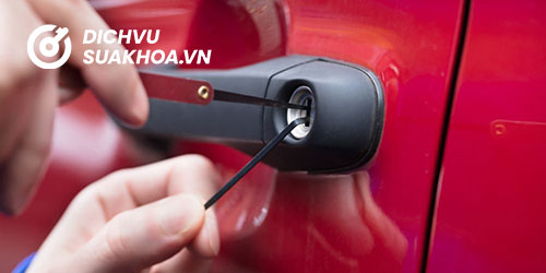 mở khóa ô tô