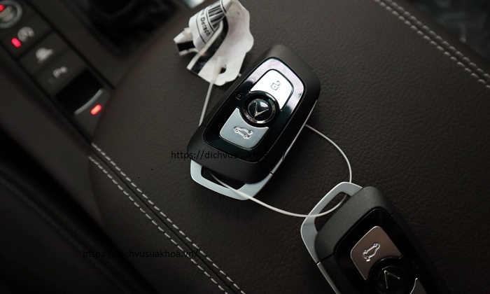 làm khoá xe điện vinfast