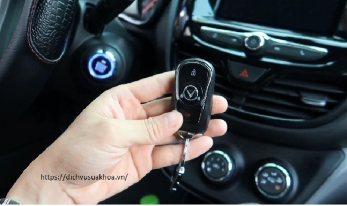 làm lại chìa khoá xe điện Vinfast