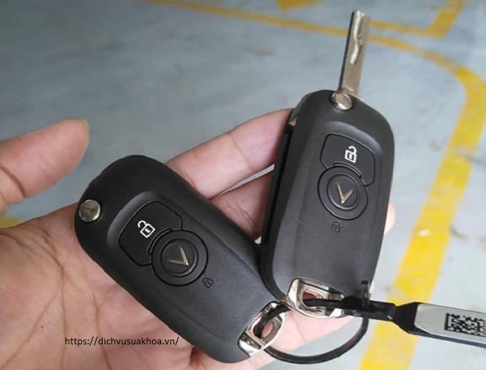 lỗi chìa khoá cơ xe ô tô điện vinfast