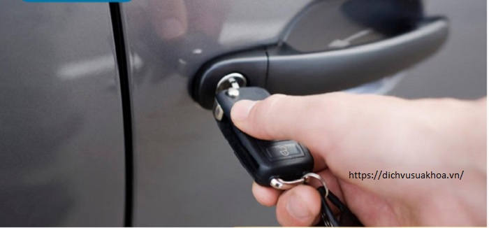 ổ khoá xe bị kẹt
